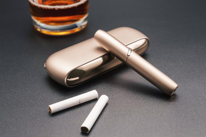 不動産屋は気づいている！電子タバコの「独特な臭い」と退去費用の関係